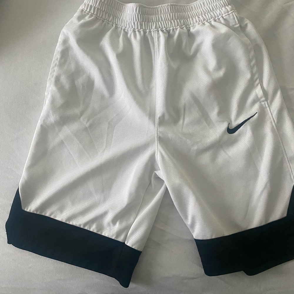 NIKE drifit shorts